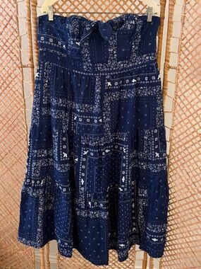 Universal Thread Women’s Navy Blue Strapless Printed Midi Dress